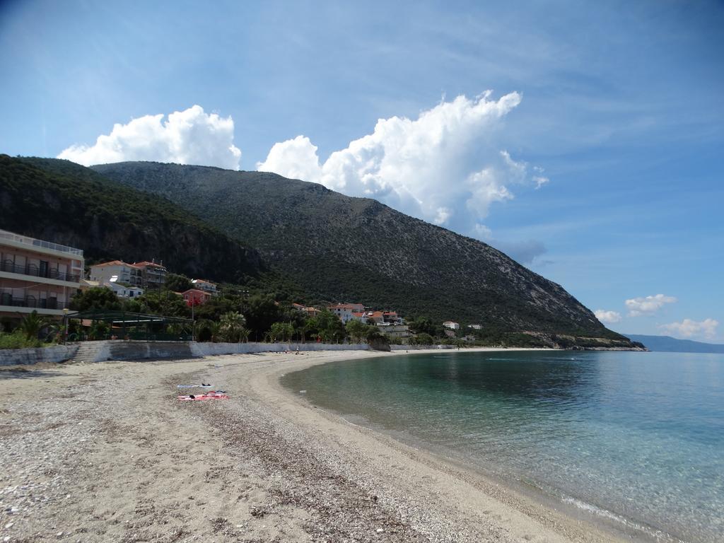 The Grapevine Rooms Poros  Eksteriør billede